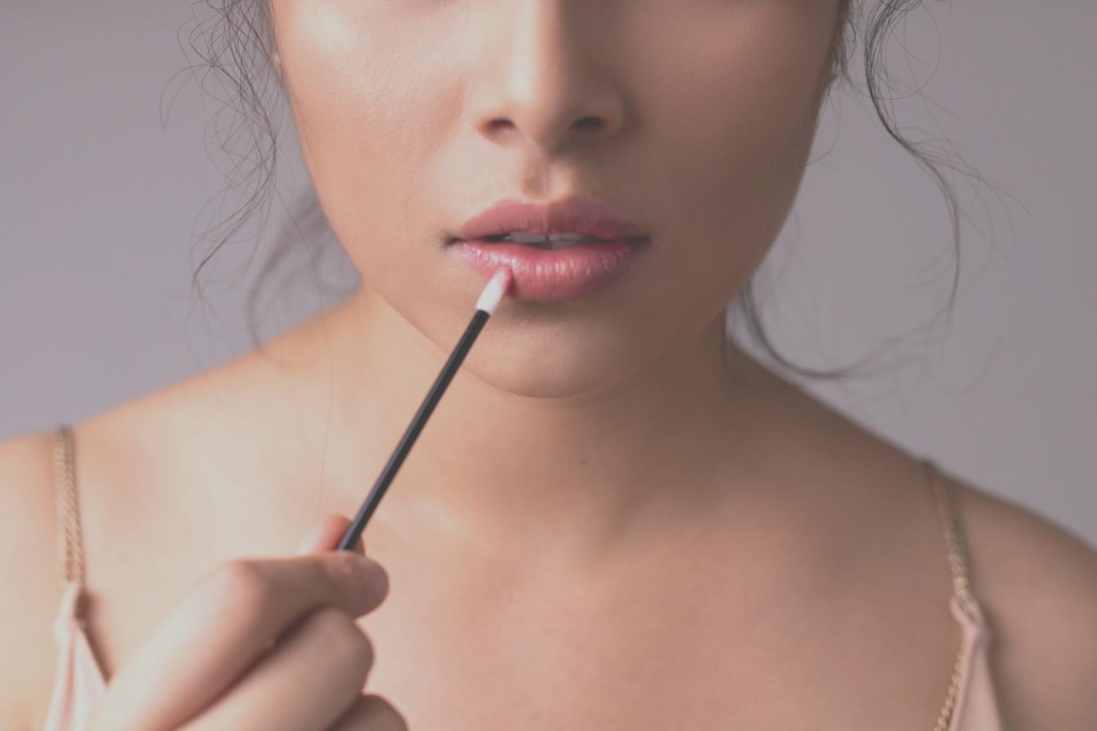 Graduate applying styling knowledge in practice
